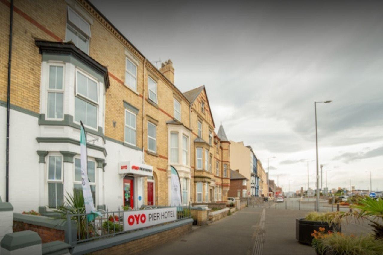 Oyo Pier Hotel Rhyl Eksteriør billede