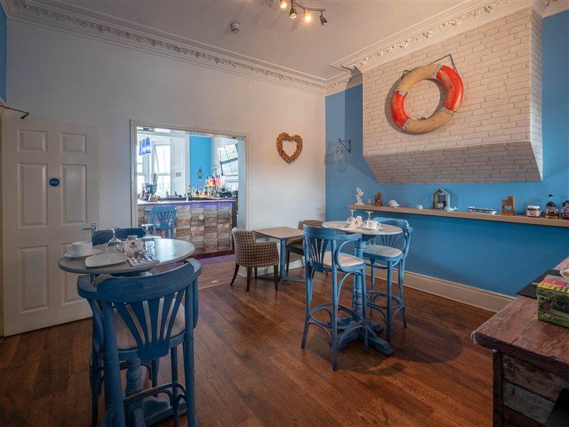 Oyo Pier Hotel Rhyl Eksteriør billede