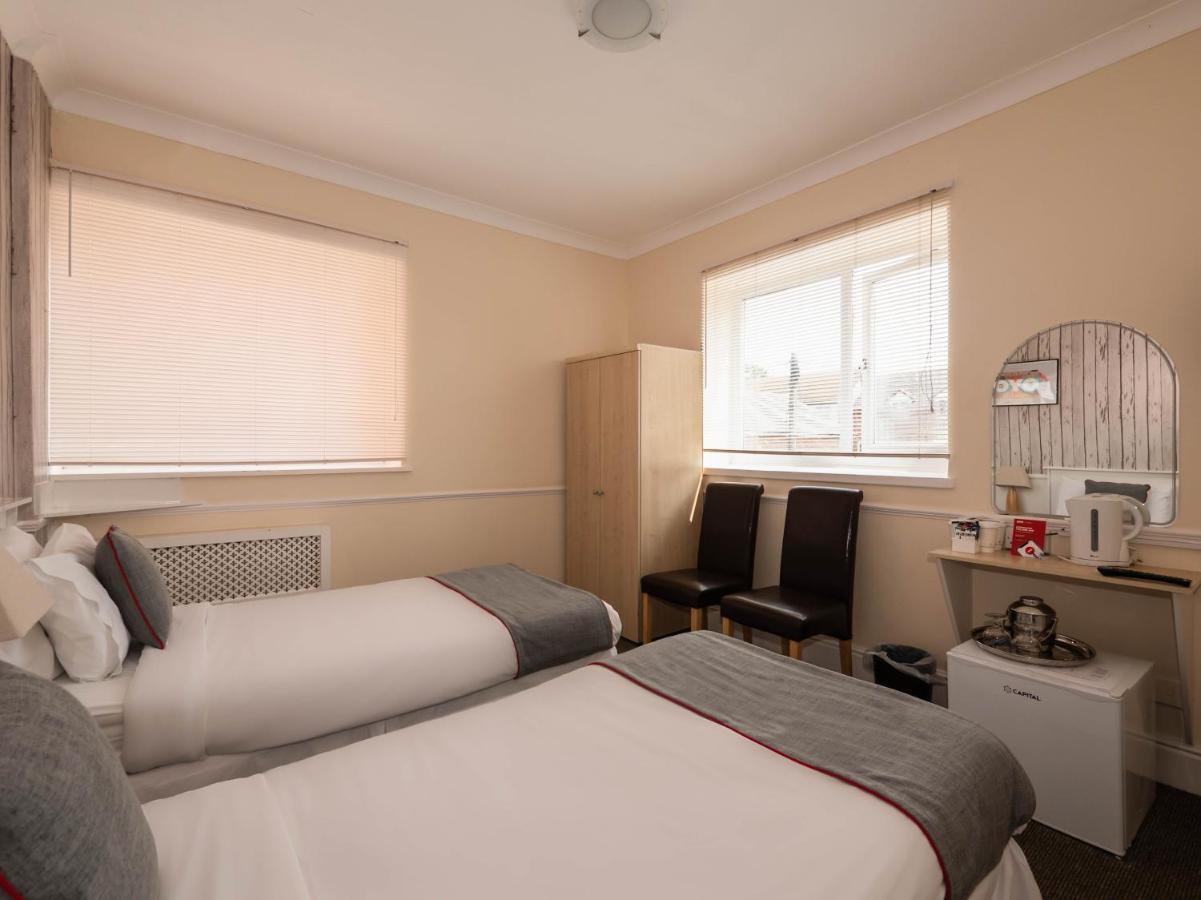 Oyo Pier Hotel Rhyl Eksteriør billede