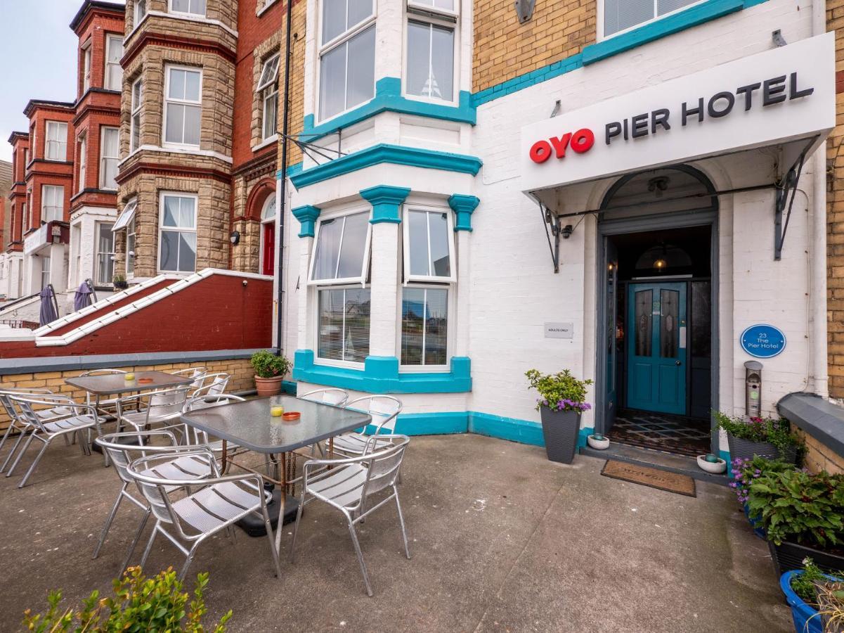 Oyo Pier Hotel Rhyl Eksteriør billede