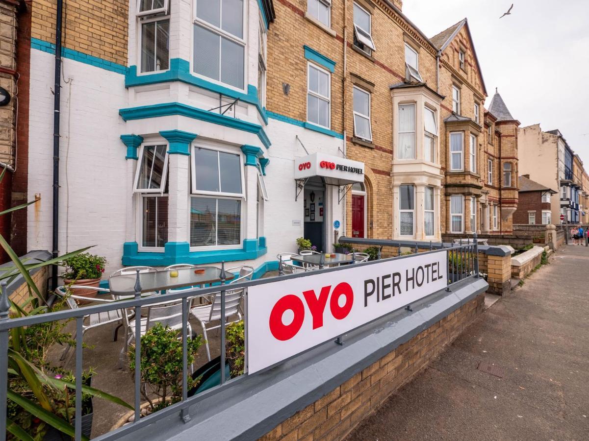 Oyo Pier Hotel Rhyl Eksteriør billede