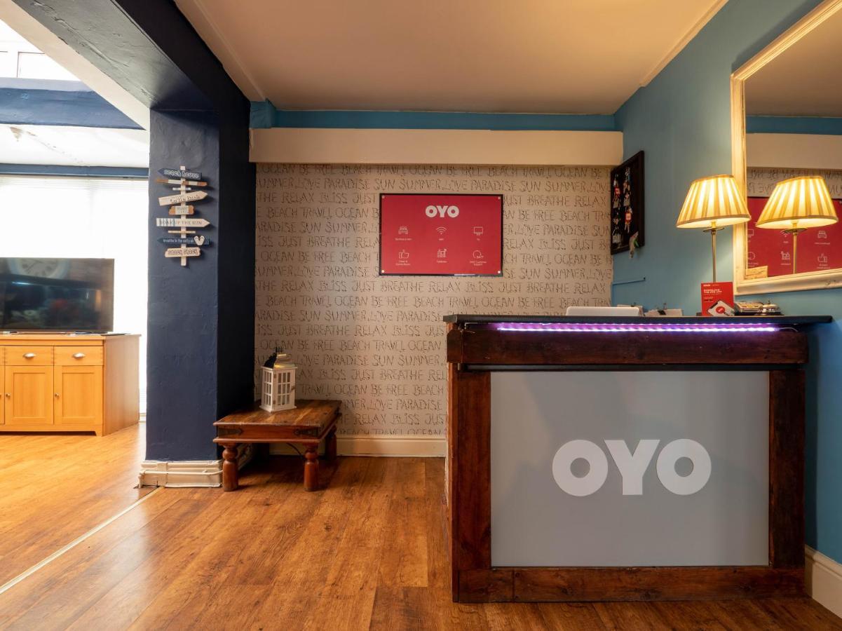 Oyo Pier Hotel Rhyl Eksteriør billede