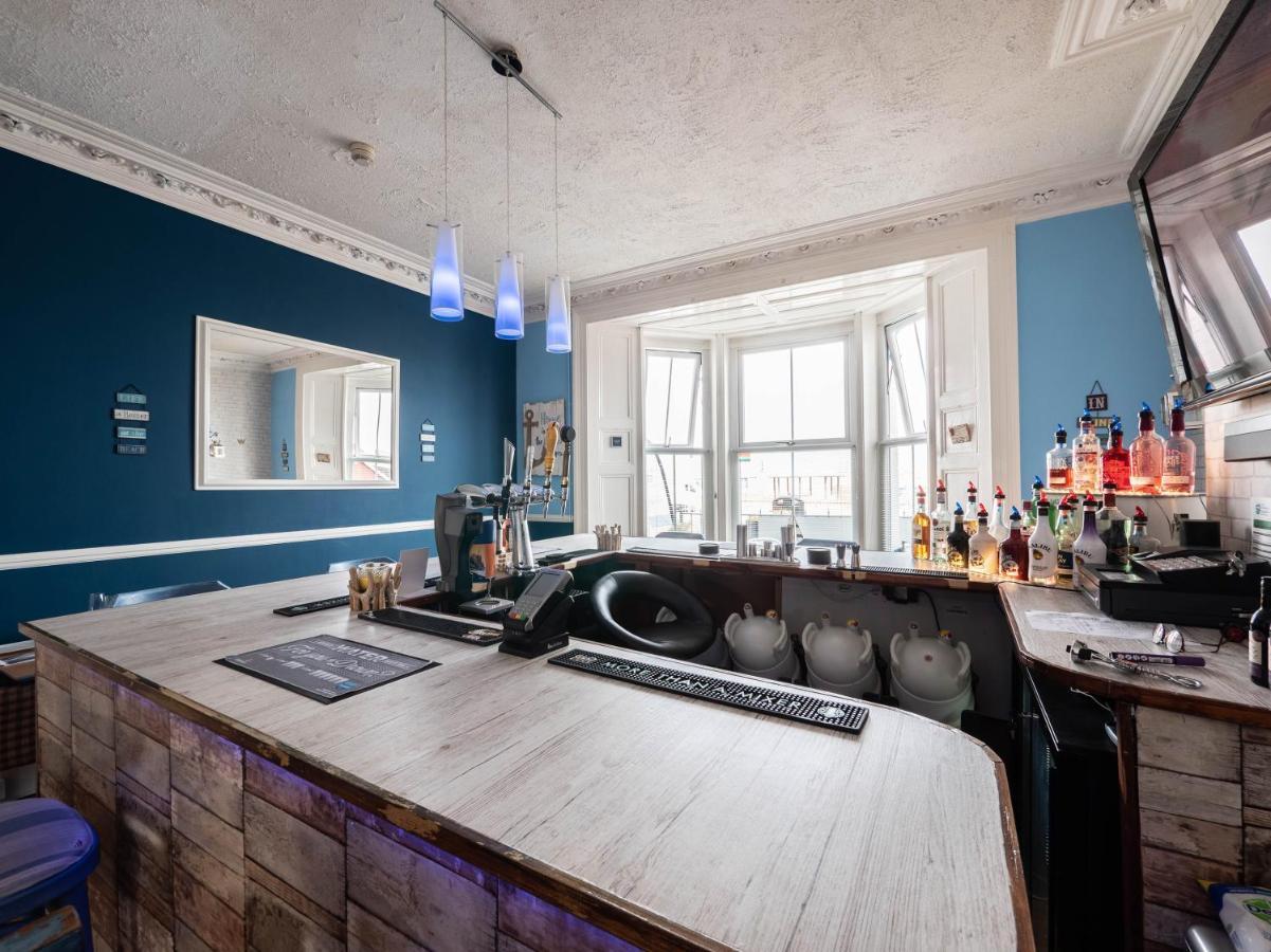Oyo Pier Hotel Rhyl Eksteriør billede