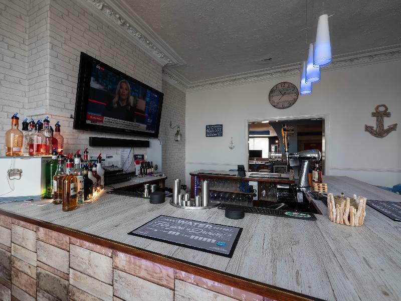 Oyo Pier Hotel Rhyl Eksteriør billede